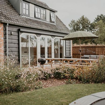 Nieuw Landelijk Vakantiehuis Aan Zee Oostkapelle Exterior foto