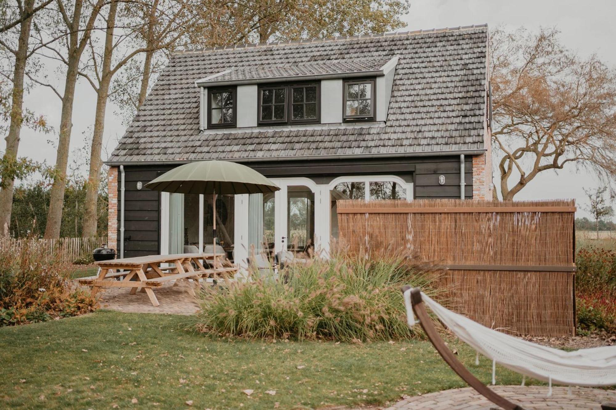 Nieuw Landelijk Vakantiehuis Aan Zee Oostkapelle Exterior foto