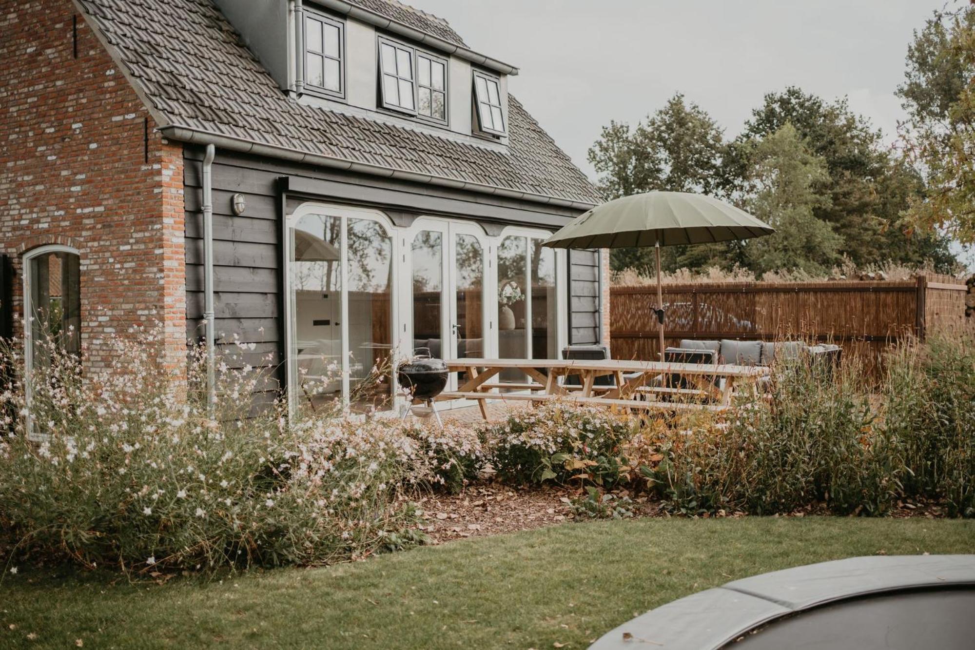 Nieuw Landelijk Vakantiehuis Aan Zee Oostkapelle Exterior foto